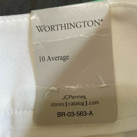 WORTHINGTON Stretch white slacks.  10 - Picture 6 of 7